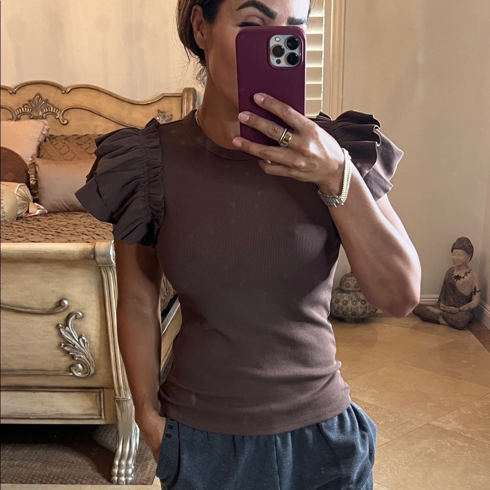 💕NWT Express Brown Short Sleeve Top with Puff Shoulders💕